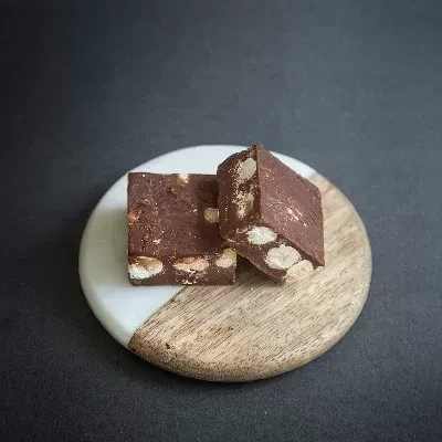 HAZELNUT BITE