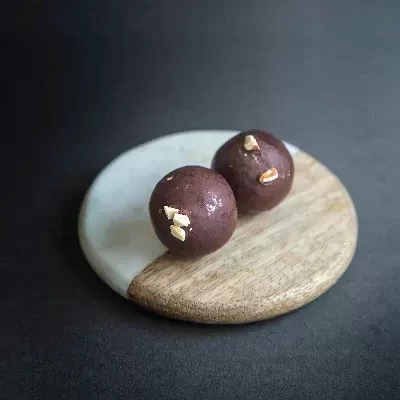 HAZELNUT TRUFFLE