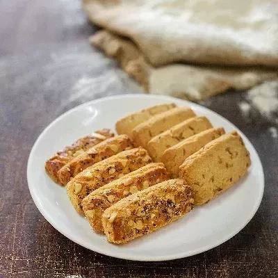 ASSORTED BADAM ELAICHI & JEERA COOKIES