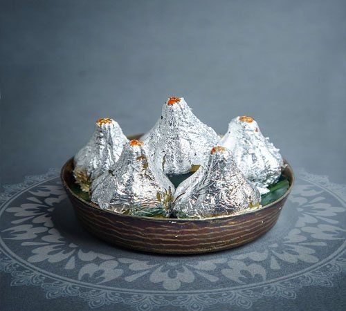 KAJU MODAK