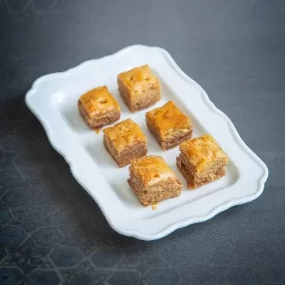 SQUARE BAKLAWA