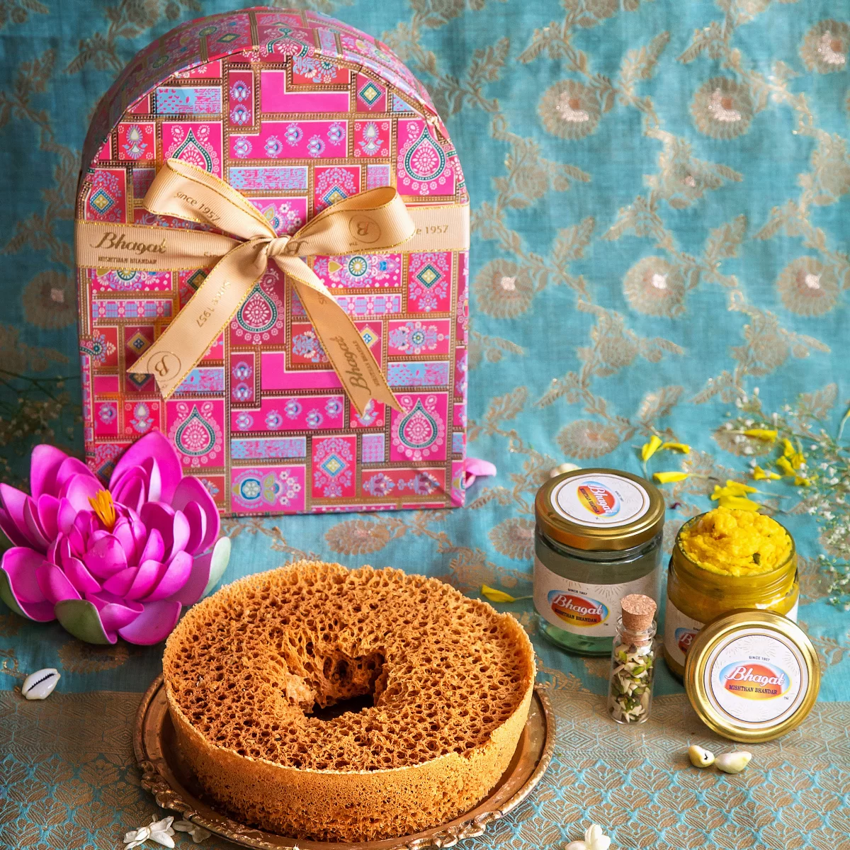 Teej Ghewar Hamper